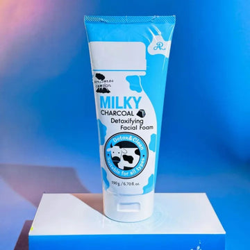 Milky Charcoal Detoxifying Facial Foam 190g